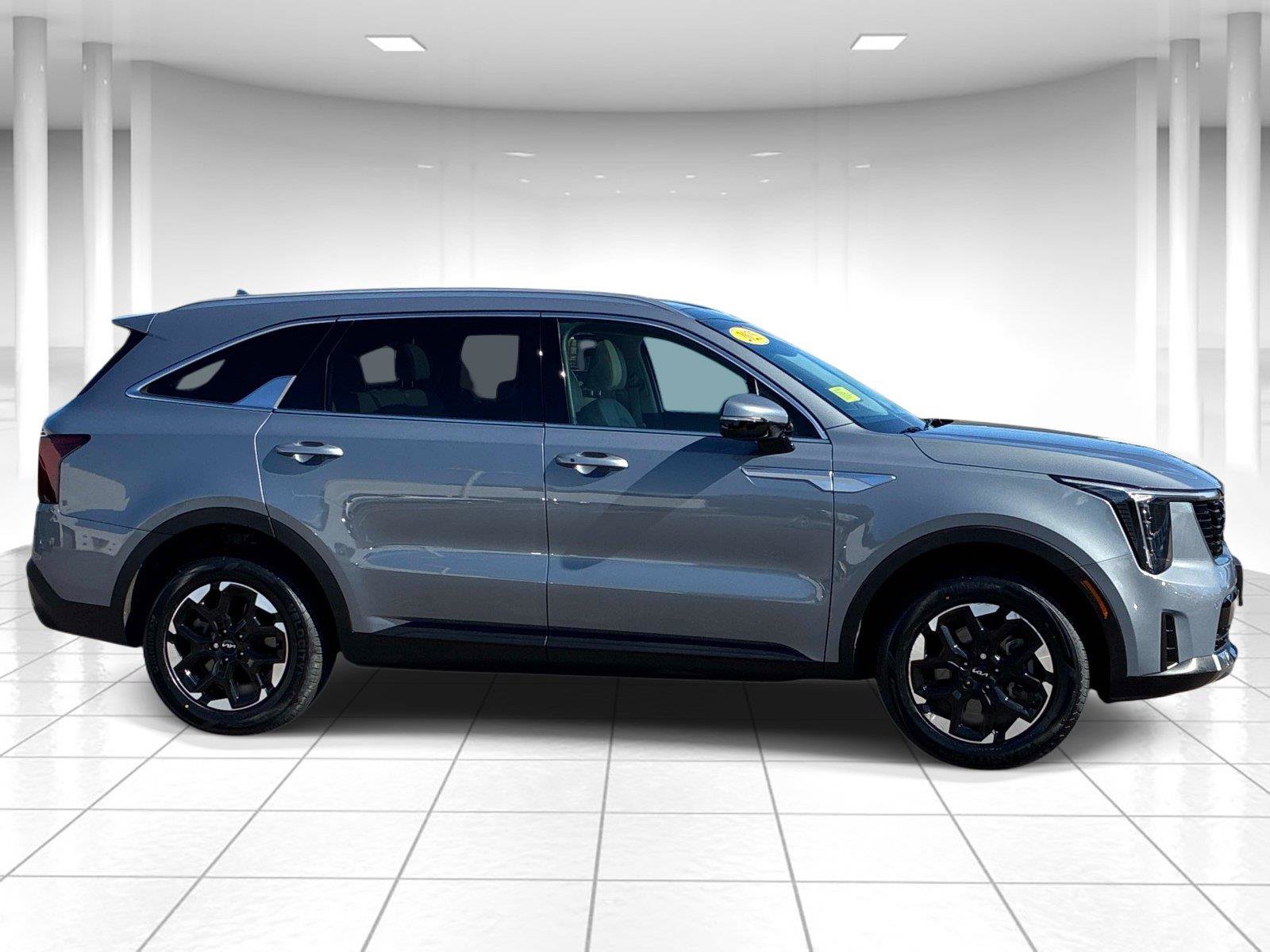 Used 2025 Kia Sorento S w/ Panoramic Sunroof Package AWD/4WD image 8