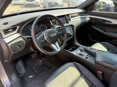 Used 2021 INFINITI QX50 Luxe w/ Appearance Package FWD image 19