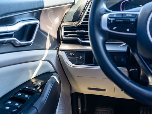 Used 2024 Kia Sportage EX image 24