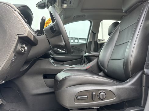 Used 2022 GMC Terrain SLT FWD image 16