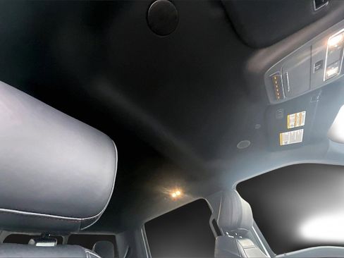 Used 2025 Ford F150 Raptor image 17