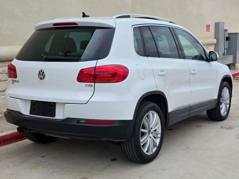 Used 2016 Volkswagen Tiguan SE image 3