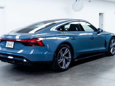 Used 2022 Audi e-tron GT Prestige w/ Prestige Package image 6