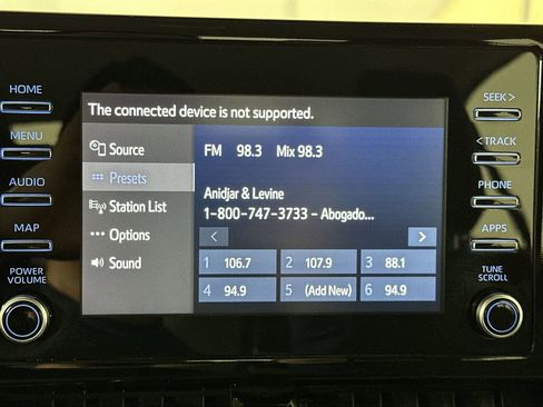 Used 2020 Toyota Corolla L image 22