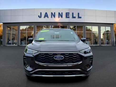 Used 2023 Ford Escape ST-Line Select w/ Tech Pack #2 image 2