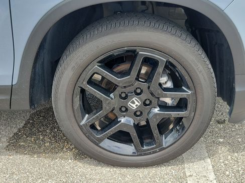 Used 2025 Honda Passport Black Edition image 13
