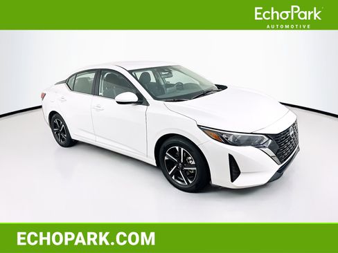 Used 2025 Nissan Sentra SV FWD image 1