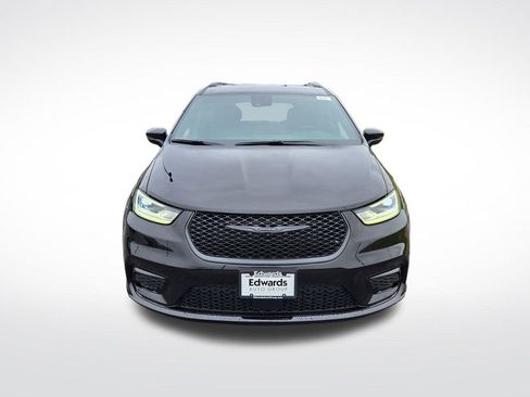 New 2026 Chrysler Pacifica Select w/ S Appearance Package image 8