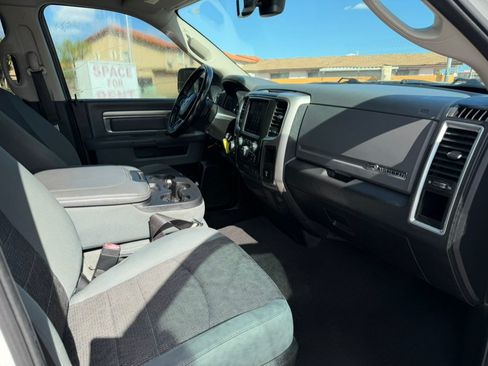 Used 2017 RAM 1500 Big Horn RWD image 22
