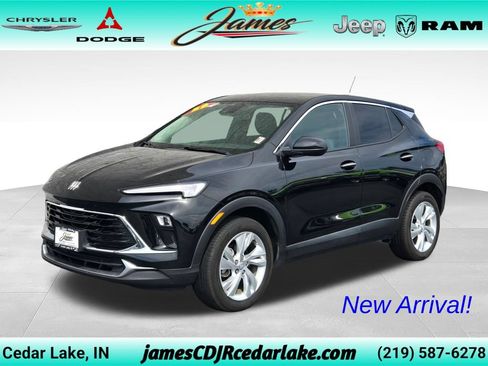 Used 2025 Buick Encore GX Preferred AWD/4WD image 1
