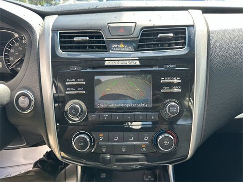 Used 2015 Nissan Altima 2.5 S w/ Power Driver Seat Package image 17