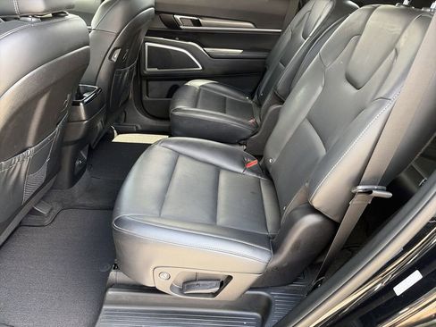 Used 2022 Kia Telluride S FWD image 34