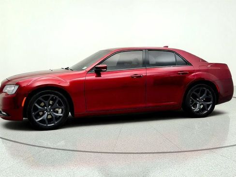 Used 2022 Chrysler 300 S RWD image 8