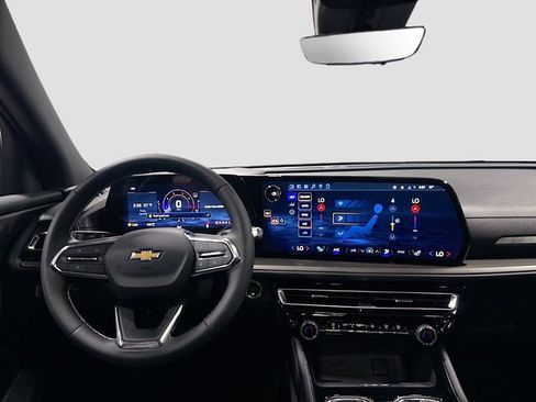 New 2026 Chevrolet Traverse LT w/ Sun and Wheel Package AWD/4WD image 26