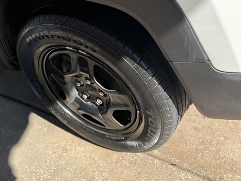 Used 2020 Jeep Renegade Sport image 52