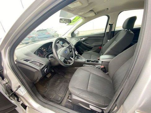 Used 2015 Ford Focus SE w/ SE Sport Package FWD image 31