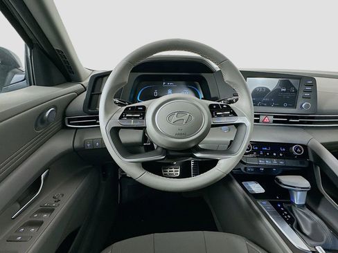 New 2026 Hyundai Elantra Sport FWD image 17