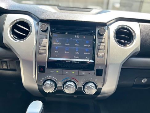 Used 2018 Toyota Tundra SR5 w/ SR5 Upgrade Package image 14