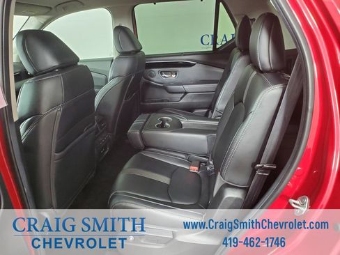Used 2025 Honda Pilot EX-L image 12