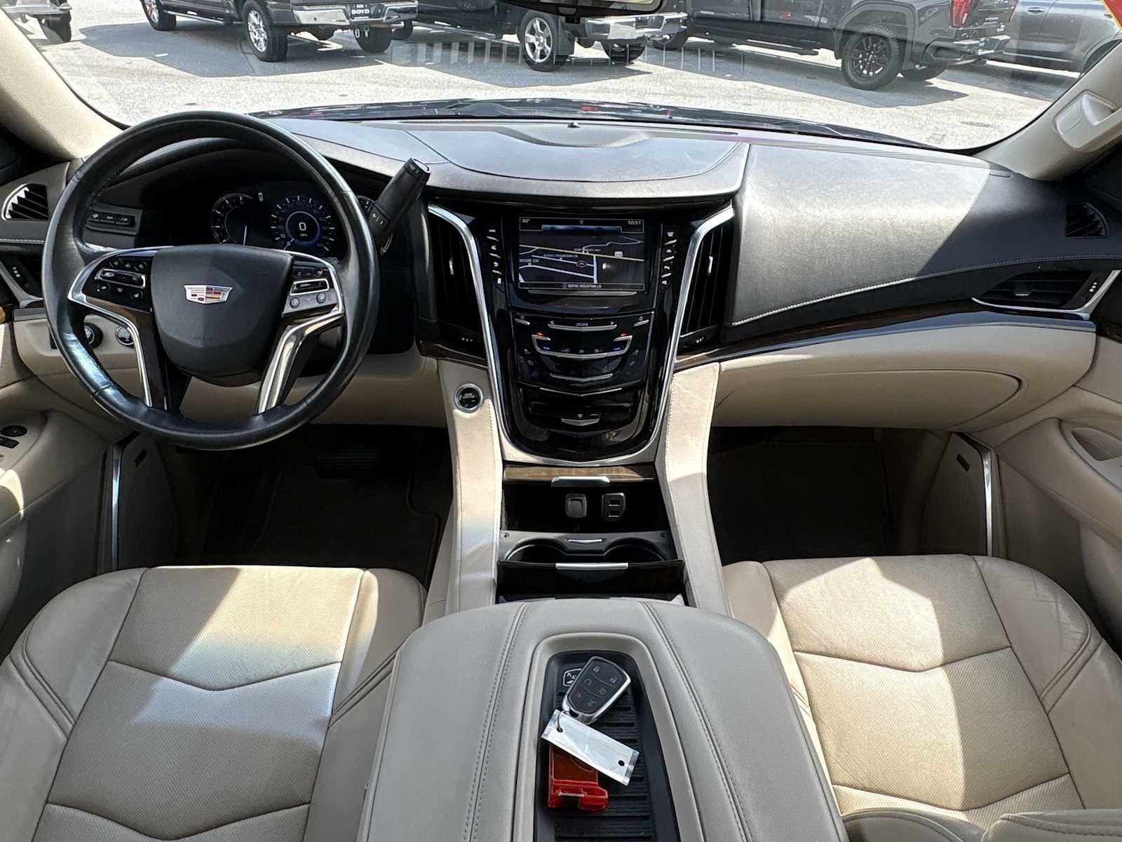Used 2019 Cadillac Escalade ESV Luxury AWD/4WD image 21