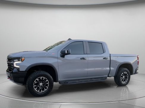 Used 2024 Chevrolet Silverado 1500 ZR2 w/ Technology Package AWD/4WD image 14