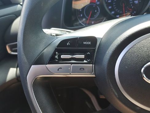 Used 2022 Hyundai Elantra SEL w/ Preferred Accessory Package FWD image 21