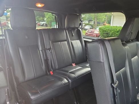 Used 2017 Ford Expedition EL Limited RWD image 12