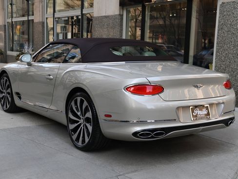 Used 2024 Bentley Continental GT image 24