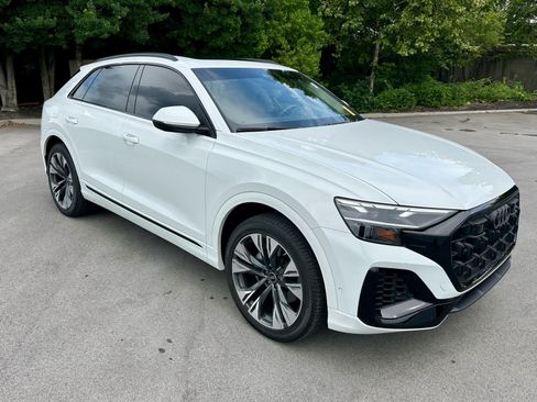 Used 2025 Audi Q8 Premium w/ Black Optic Package AWD/4WD image 3