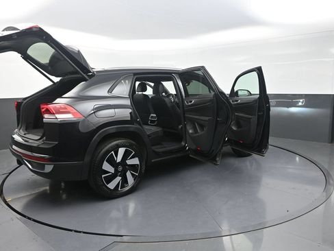 Used 2026 Volkswagen Atlas Cross Sport SE AWD/4WD image 38