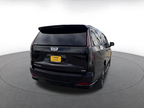 Used 2023 Cadillac Escalade ESV Sport AWD/4WD image 12