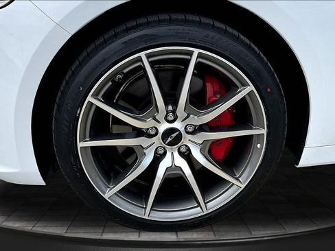 Used 2025 Genesis G70 2.5T RWD image 35