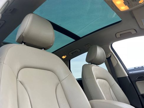 Used 2017 Audi Q5 2.0T Premium Plus w/ Technology Package image 18