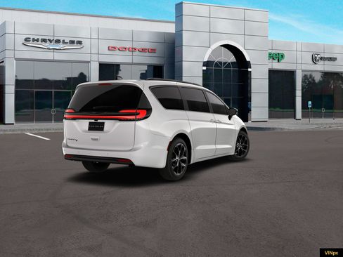 New 2026 Chrysler Pacifica Select w/ S Appearance Package image 7