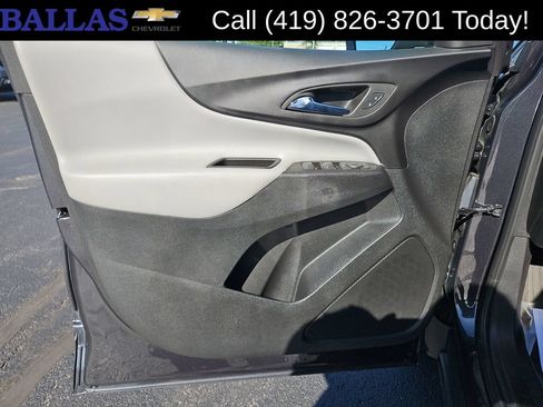 Certified 2022 Chevrolet Equinox LS w/ LS Convenience Package AWD/4WD image 23