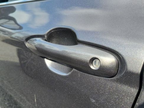 Used 2023 Toyota Camry SE FWD image 6