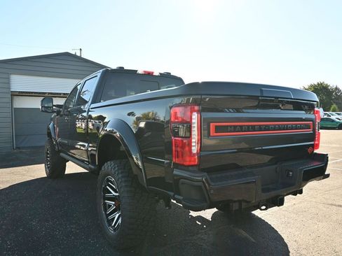 New 2026 Ford F250 Lariat w/ Black Appearance Package image 11