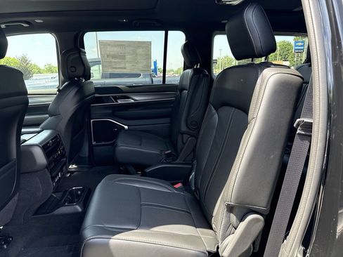 New 2026 Jeep Grand Wagoneer 4WD image 21