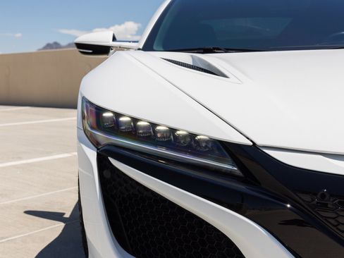 Used 2017 Acura NSX AWD/4WD image 28