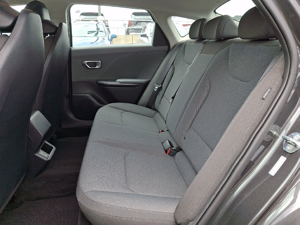 Used 2025 Kia K4 FWD image 10