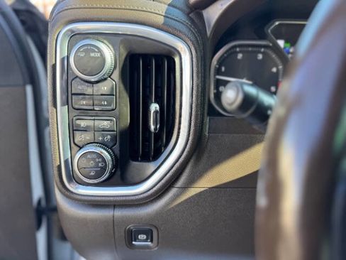 Used 2023 GMC Sierra 2500 Denali image 13