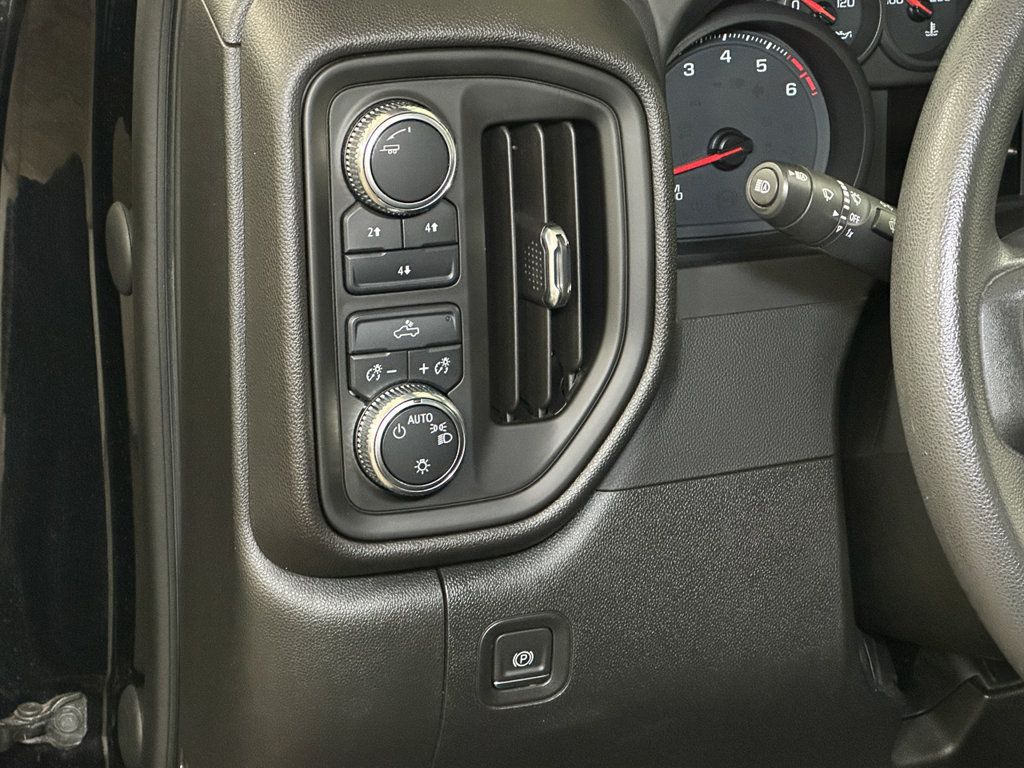 Used 2024 GMC Sierra 2500 Pro AWD/4WD image 24