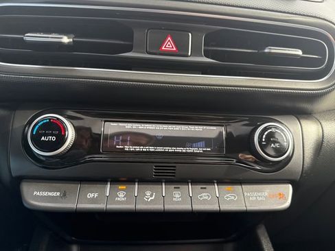 Certified 2023 Hyundai Kona SEL w/ Convenience Package image 33