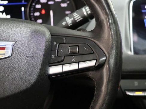 Used 2020 Cadillac XT4 Premium Luxury w/ Technology Package FWD image 22