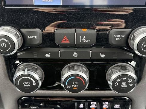 New 2026 RAM 1500 Big Horn AWD/4WD image 16