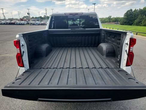 Certified 2023 Chevrolet Silverado 1500 High Country w/ Technology Package AWD/4WD image 11