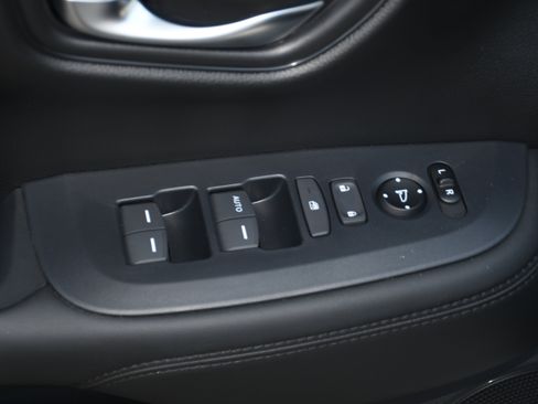 New 2026 Honda HR-V LX image 6