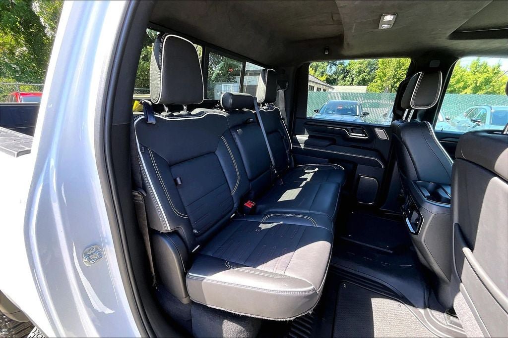 Used 2025 GMC Sierra 2500 AT4X AWD/4WD image 20