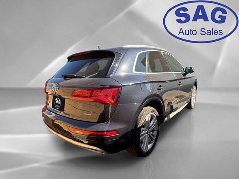 Used 2019 Audi Q5 2.0T Premium Plus w/ Premium Plus Package AWD/4WD image 3