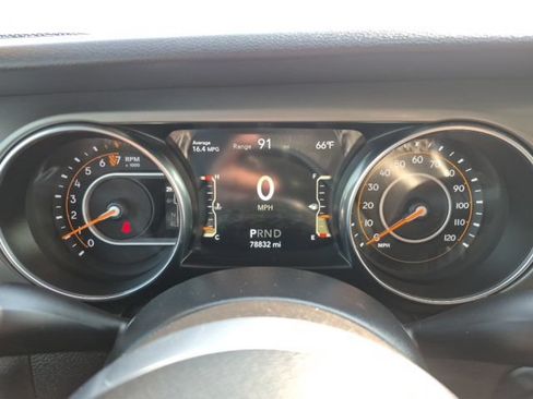 Used 2020 Jeep Gladiator Sport w/ Technology Group AWD/4WD image 23